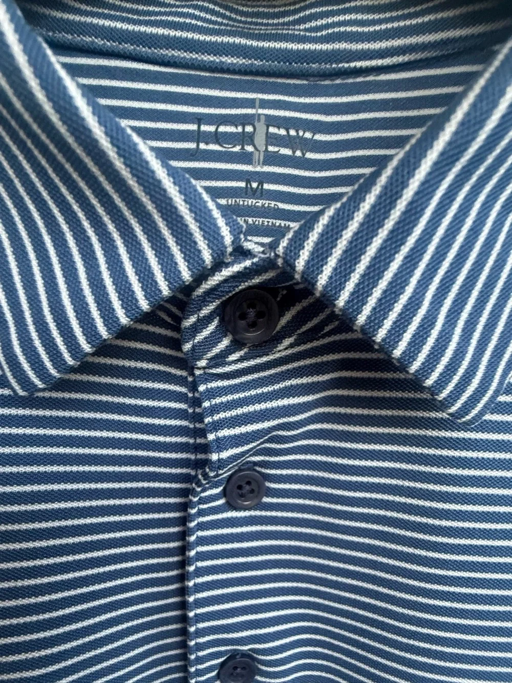 J.Crew Untucked Performance Polo Shirt Men’s Medium Blue White Striped Stretch